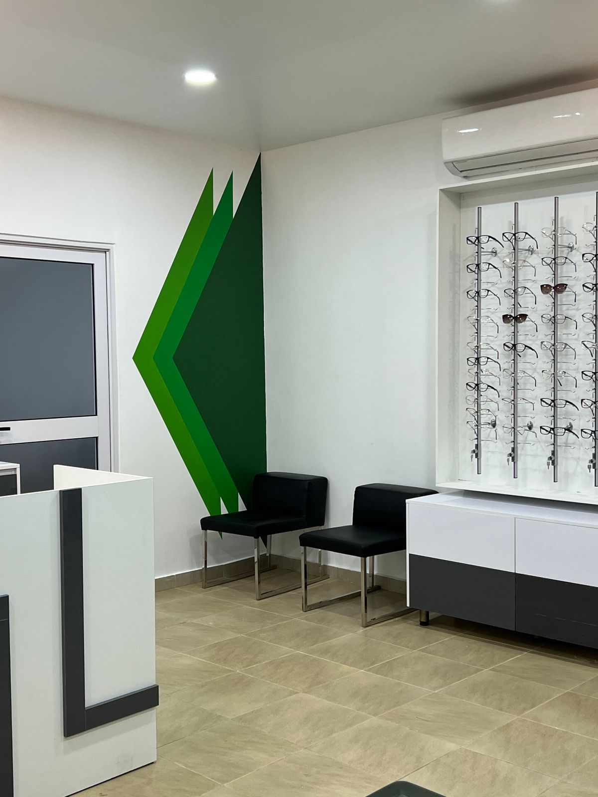 Óptica de Saúde Visual - Vista 11